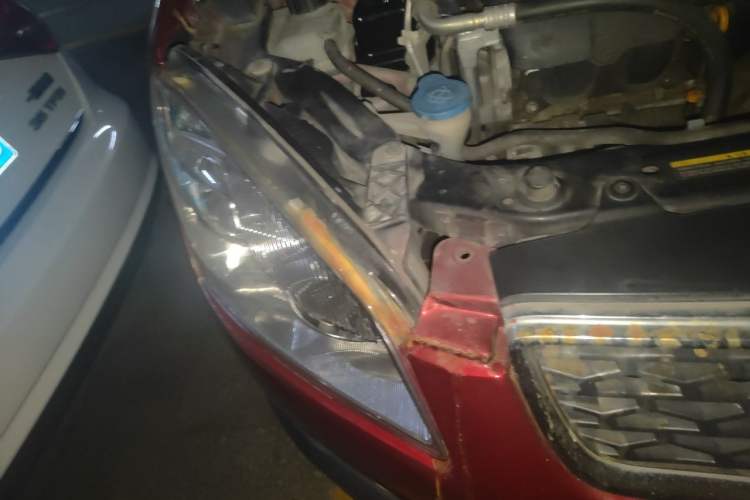 Used Nissan Qashqai 2011 2.0 XV Lea CVT 2WD Right Front Headlight