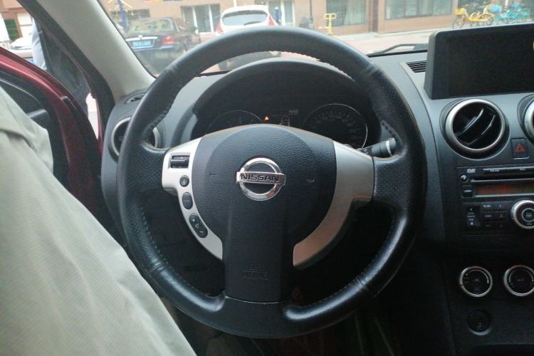 Used Nissan Qashqai 2011 2.0 XV Lea CVT 2WD Steering Wheel