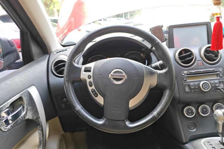Used Nissan Qashqai 2011 2.0 XL Fire CVT 2WD Steering Wheel