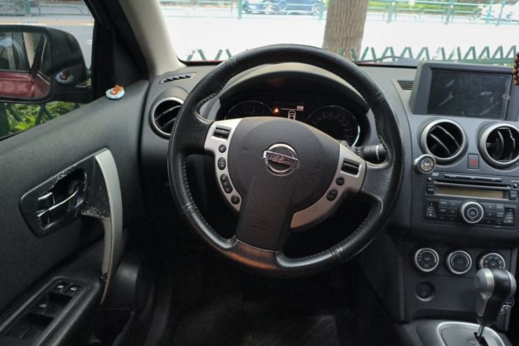 Used Nissan Qashqai 2011 2.0 XV Dragon CVT 4WD Steering Wheel