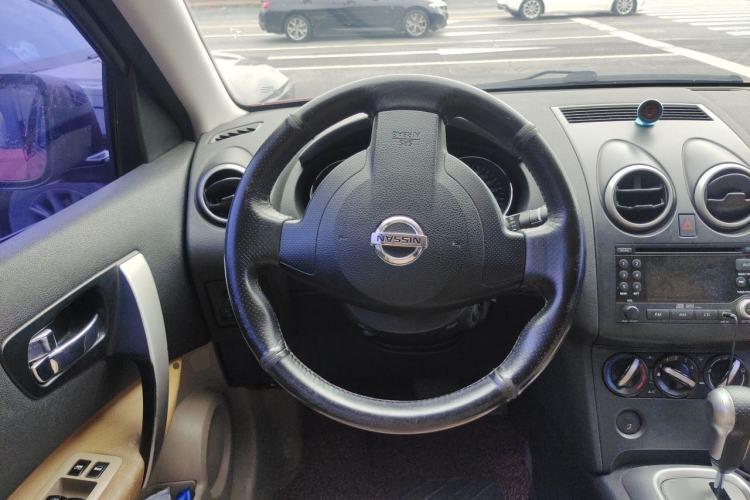 Used Nissan Qashqai 2011 2.0 XL Fire CVT 2WD Steering Wheel