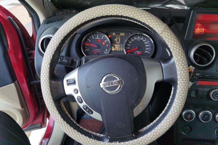 Used Nissan Qashqai 2011 2.0 XV Lea CVT 2WD Steering Wheel