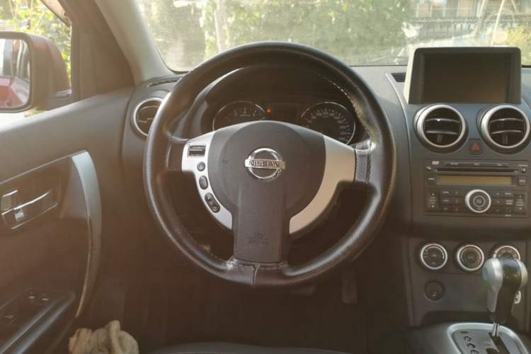 Used Nissan Qashqai 2011 2.0 XV Lea CVT 2WD Steering Wheel