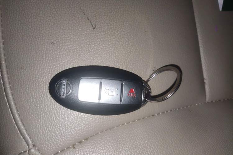 Used Nissan Qashqai 2011 2.0 XL Fire CVT 2WD Vehicle Key