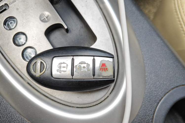 Used Nissan Qashqai 2011 2.0 XL Fire CVT 2WD Vehicle Key