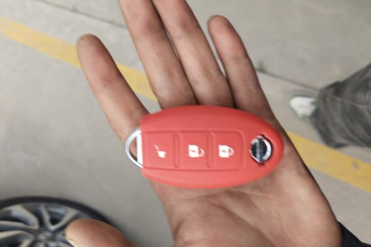 Used Nissan Qashqai 2011 2.0 XL Fire CVT 2WD Vehicle Key