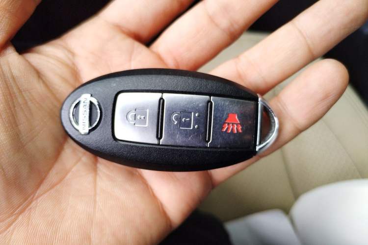 Used Nissan Qashqai 2011 2.0 XV Lea CVT 2WD Vehicle Key