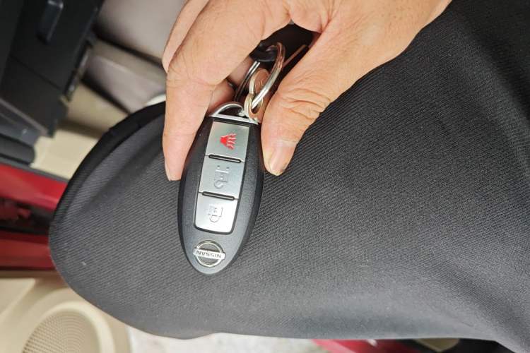 Used Nissan Qashqai 2011 2.0 XV Lea CVT 2WD Vehicle Key