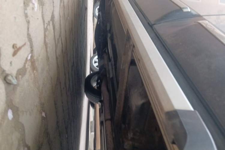 Used Nissan Qashqai 2011 2.0 XV Lea CVT 2WD Chassis Rear Left