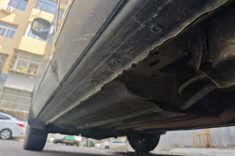 Used Nissan Qashqai 2011 2.0 XV Lea CVT 2WD Chassis Rear Left