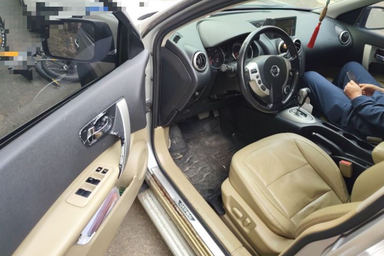 Used Nissan Qashqai 2011 2.0 XV Lea CVT 2WD Driver Seat