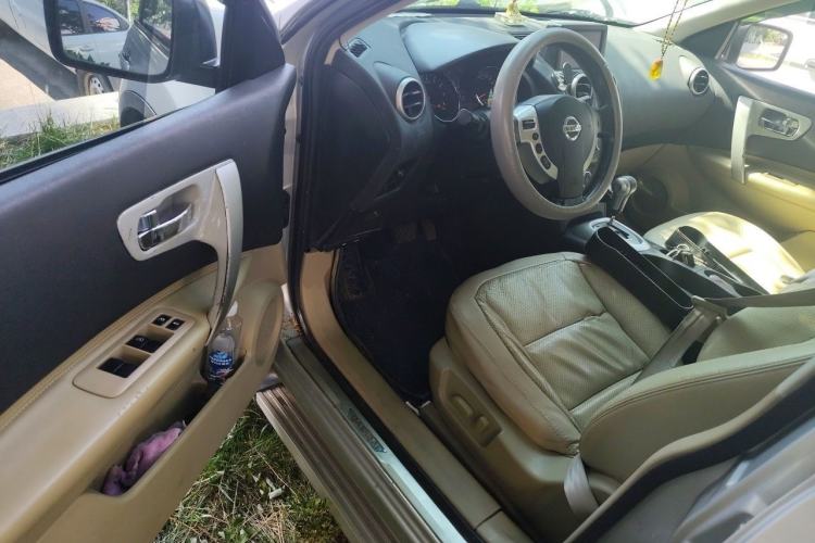 Used Nissan Qashqai 2011 2.0 XV Lea CVT 2WD Driver Seat