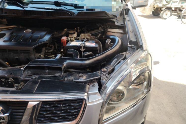 Used Nissan Qashqai 2011 1.6XE Wind 5MT 2WD Engine Bay Left