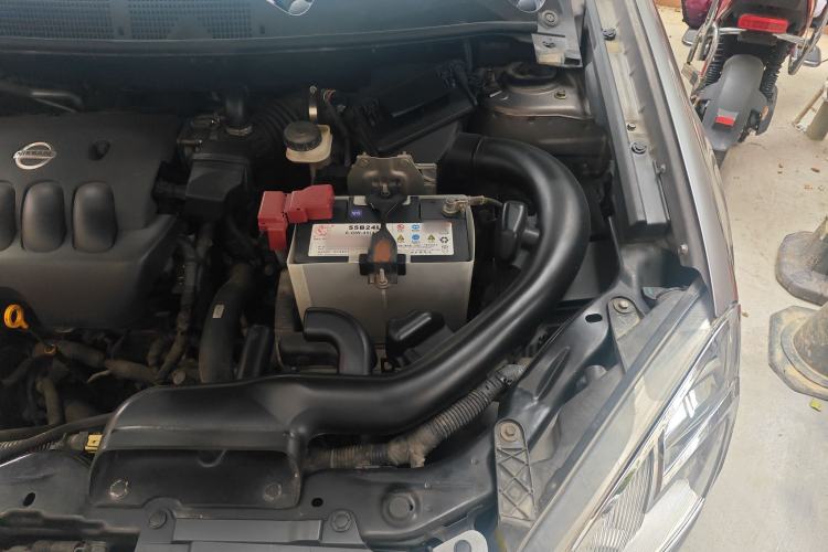 Used Nissan Qashqai 2011 2.0 XV Lea CVT 2WD Engine Bay Left