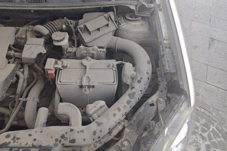 Used Nissan Qashqai 2011 2.0 XL Fire 6MT 2WD Engine Bay Left