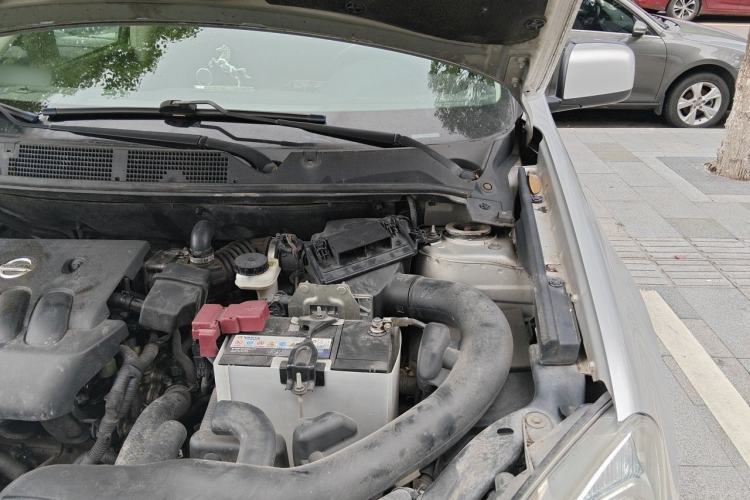 Used Nissan Qashqai 2011 2.0 XL Fire CVT 2WD Engine Bay Left