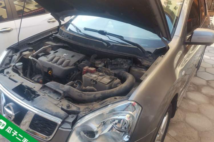 Used Nissan Qashqai 2011 2.0 XV Lea CVT 2WD Engine Bay Left