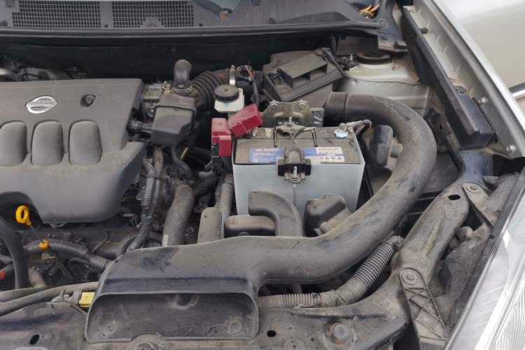 Used Nissan Qashqai 2011 2.0 XL Fire CVT 2WD Engine Bay Left