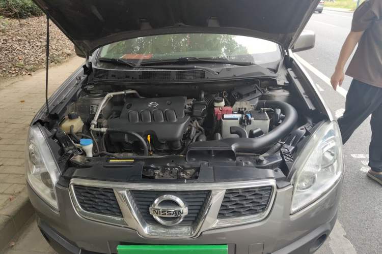 Used Nissan Qashqai 2011 2.0 XL Fire 6MT 2WD Engine Bay