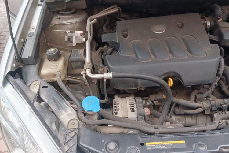 Used Nissan Qashqai 2011 2.0 XV Lea CVT 2WD Engine Bay Right