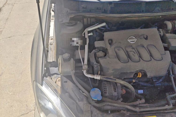 Used Nissan Qashqai 2011 2.0 XL Fire 6MT 2WD Engine Bay Right