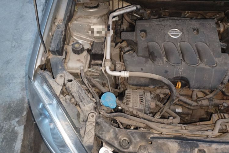 Used Nissan Qashqai 2011 2.0 XV Lea CVT 2WD Engine Bay Right