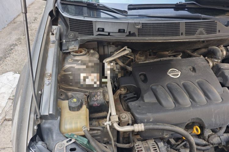 Used Nissan Qashqai 2011 2.0 XV Lea CVT 2WD Engine Bay Right