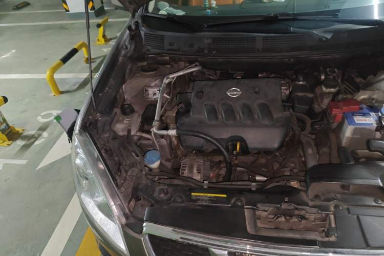 Used Nissan Qashqai 2011 2.0 XV Lea CVT 2WD Engine Bay Right