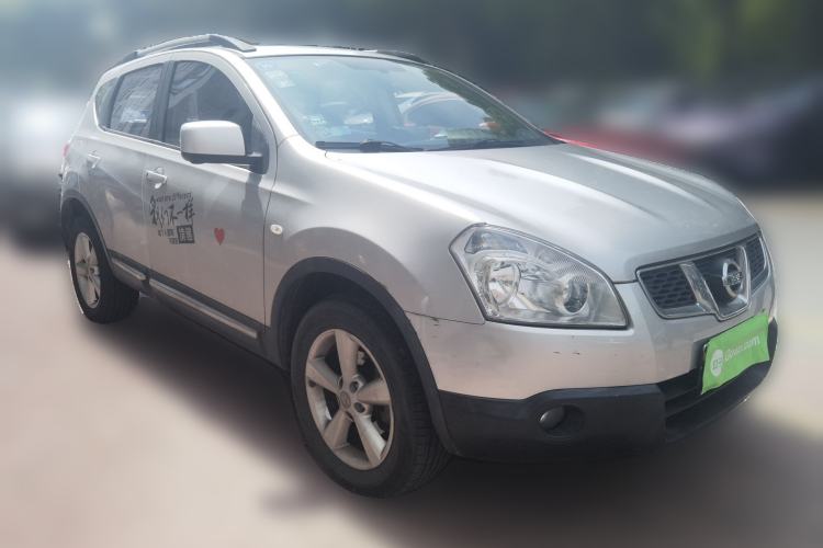Used Nissan Qashqai 2011 2.0 XV Lea CVT 2WD Front Right 45 Deg