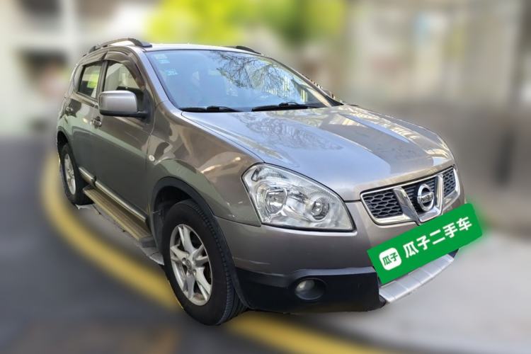 Used Nissan Qashqai 2011 2.0 XL Fire CVT 2WD Front Right 45 Deg