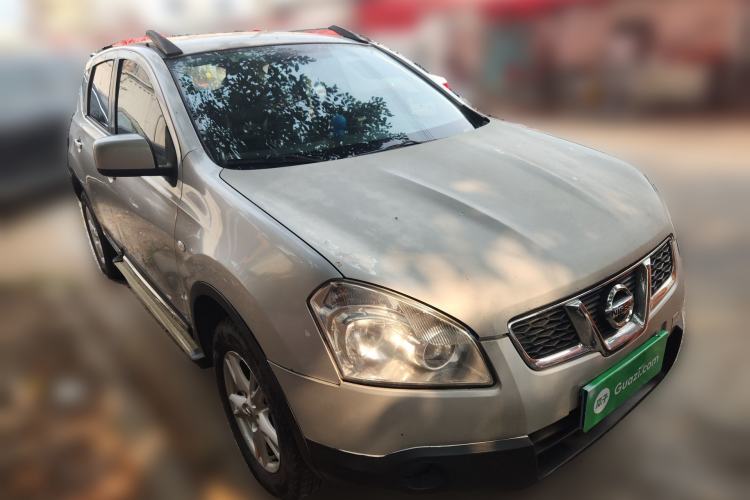 Used Nissan Qashqai 2011 2.0 XL Fire CVT 2WD Front Right 45 Deg