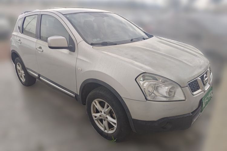Used Nissan Qashqai 2011 2.0 XL Fire 6MT 2WD Front Right 45 Deg