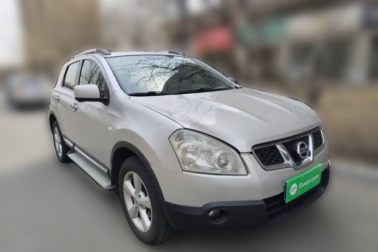 Used Nissan Qashqai 2011 2.0 XV Lea CVT 2WD Front Right 45 Deg