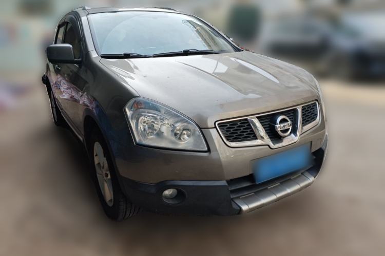 Used Nissan Qashqai 2011 2.0 XV Lea CVT 2WD Front Right 45 Deg