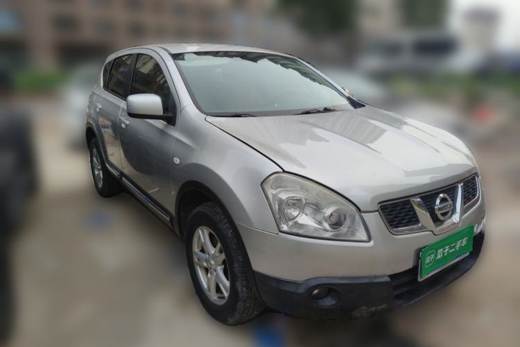 Used Nissan Qashqai 2011 2.0 XL Fire 6MT 2WD Front Right 45 Deg