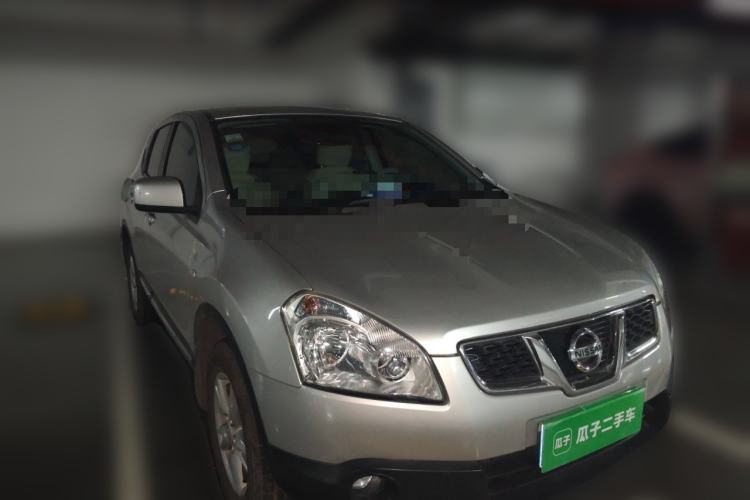 Used Nissan Qashqai 2011 2.0 XL Fire CVT 2WD Front Right 45 Deg