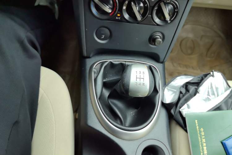 Used Nissan Qashqai 2011 1.6XE Wind 5MT 2WD Gear Lever