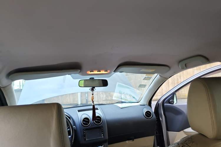 Used Nissan Qashqai 2011 2.0 XL Fire CVT 2WD Headliner