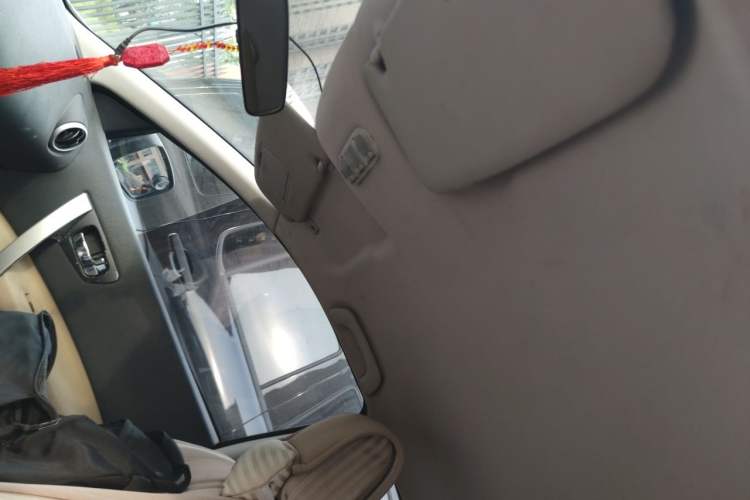 Used Nissan Qashqai 2011 2.0 XL Fire 6MT 2WD Headliner