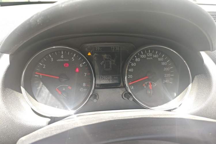 Used Nissan Qashqai 2011 2.0 XL Fire 6MT 2WD Instrument Cluster
