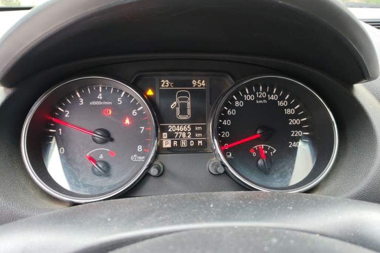 Used Nissan Qashqai 2011 2.0 XL Fire CVT 2WD Instrument Cluster