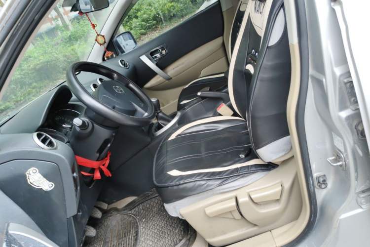 Used Nissan Qashqai 2011 2.0 XL Fire 6MT 2WD Left Front Seat