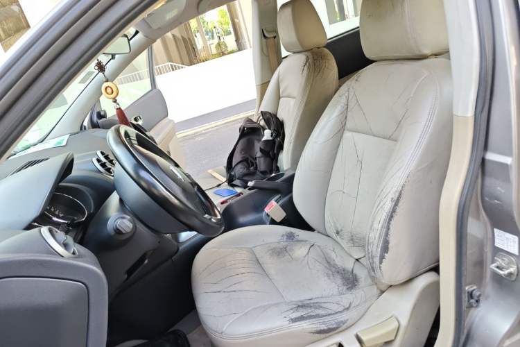 Used Nissan Qashqai 2011 2.0 XL Fire CVT 2WD Left Front Seat