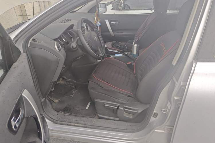 Used Nissan Qashqai 2011 2.0 XL Fire 6MT 2WD Left Front Seat