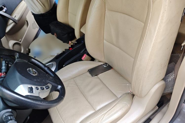 Used Nissan Qashqai 2011 2.0 XV Lea CVT 2WD Left Front Seat