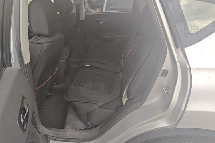 Used Nissan Qashqai 2011 2.0 XL Fire 6MT 2WD Left Rear Seat