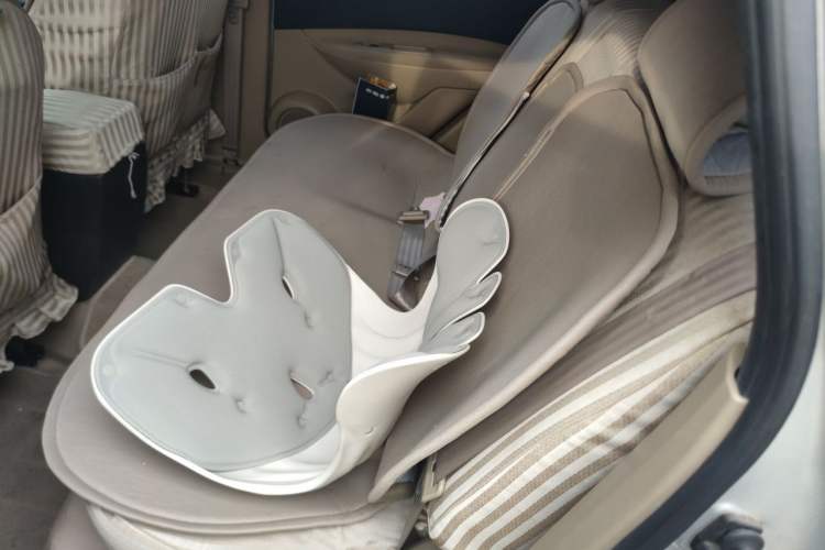 Used Nissan Qashqai 2011 2.0 XL Fire 6MT 2WD Left Rear Seat