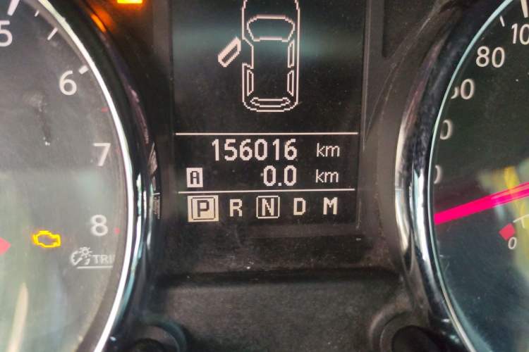 Used Nissan Qashqai 2011 2.0 XV Lea CVT 2WD Odometer Close Up