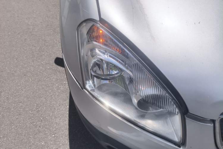Used Nissan Qashqai 2011 2.0 XV Lea CVT 2WD Right Front Headlight