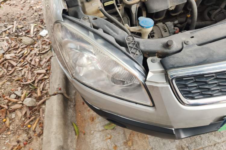 Used Nissan Qashqai 2011 2.0 XL Fire CVT 2WD Right Front Headlight